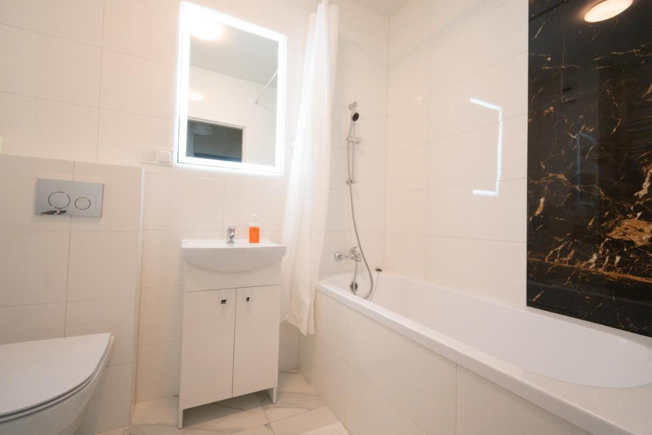 Apartament Alpha Lodz  Ngoại thất bức ảnh